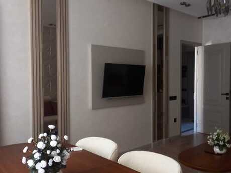 2-комн. новостройка - м. Нариман Нариманов - 65 м²