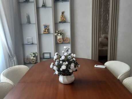 2-комн. новостройка - м. Нариман Нариманов - 65 м²
