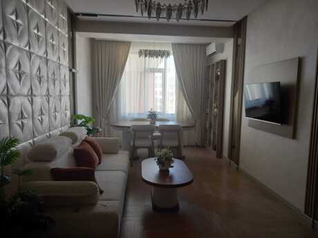 2-комн. новостройка - м. Нариман Нариманов - 65 м²