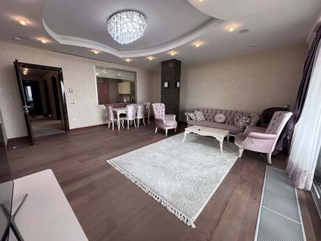 3-комн. новостройка - м. Ичеришехер - 140 м²