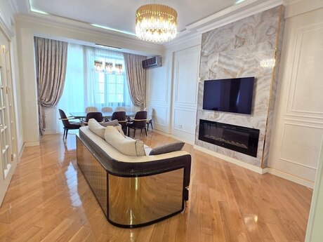 2-комн. новостройка - м. Элмляр Академиясы - 88 м²