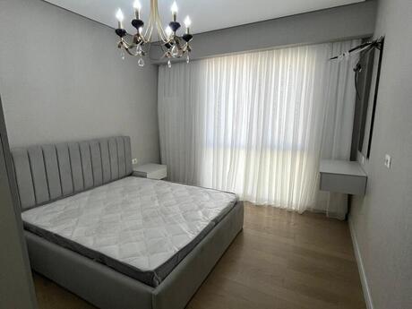 2-комн. новостройка - м. Бакмил - 70 м²