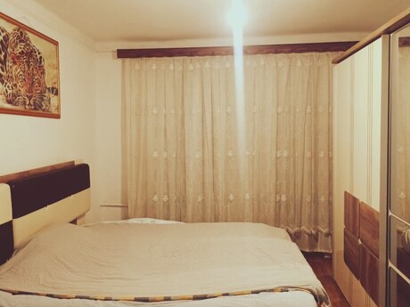 3-комн. вторичка - м. Кара Караев - 65 м²