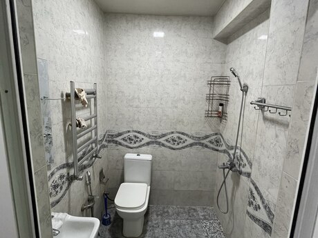 3-комн. новостройка - м. Иншаатчылар - 80 м²
