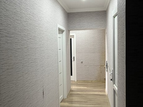3-комн. новостройка - м. Иншаатчылар - 80 м²