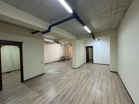 3-комн. новостройка - Насиминский  р. - 140 м²
