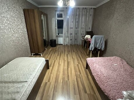 3-комн. вторичка - м. Элмляр Академиясы - 100 м²