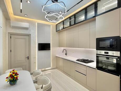 2 otaqlı yeni tikili - 28 May m. - 90 m²