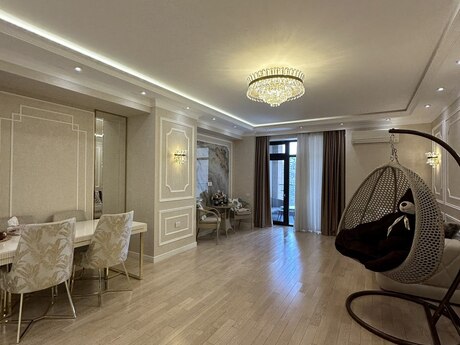 3-комн. новостройка - Ясамальский р. - 148 м²
