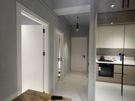 3 otaqlı yeni tikili - Azadlıq Prospekti m. - 74 m²