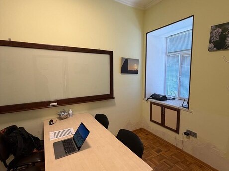 3-комн. вторичка - м. Низами - 45 м²