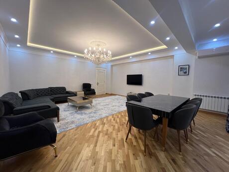 3-комн. новостройка - м. Нариман Нариманов - 160 м²