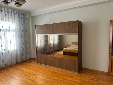 6-комн. дом/дача - пос. Бильгях - 450 м²