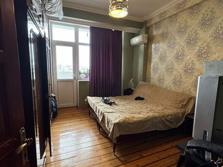 4-комн. новостройка - Бинагадинский р. - 132 м²