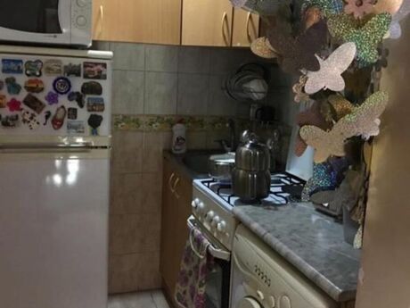 2-комн. вторичка - м. Элмляр Академиясы - 40 м²