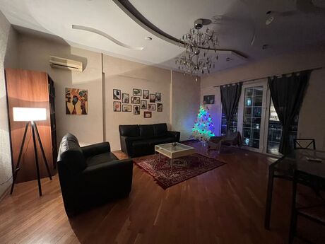 3-комн. новостройка - м. 28 мая - 170 м²