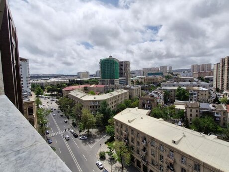 2 otaqlı yeni tikili - Elmlər Akademiyası m. - 170 m²