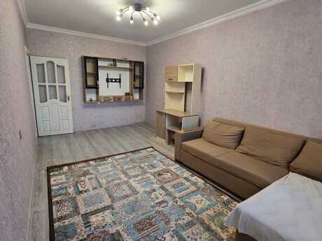 2-комн. вторичка - м. Халглар Достлугу - 70 м²