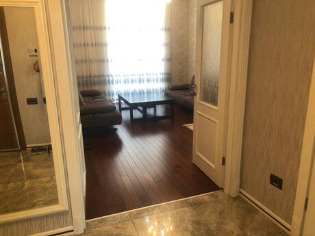 2 otaqlı yeni tikili - Şah İsmayıl Xətai m. - 98 m²