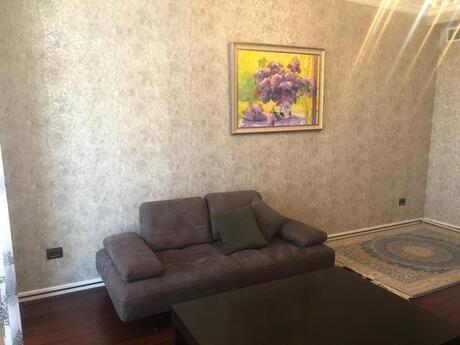 2 otaqlı yeni tikili - Şah İsmayıl Xətai m. - 98 m²