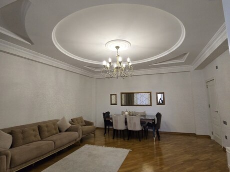 3-комн. новостройка - м. Кара Караев - 122 м²