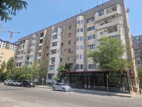 2 otaqlı köhnə tikili - Şah İsmayıl Xətai m. - 45 m²