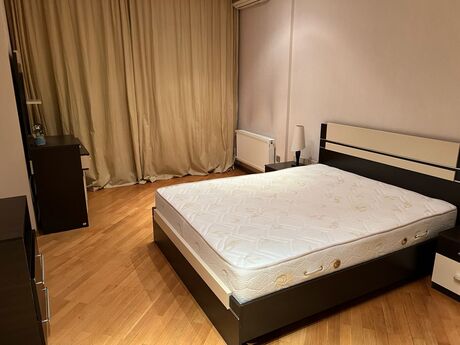 3 otaqlı yeni tikili - 28 May m. - 140 m²