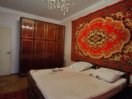 4 otaqlı köhnə tikili - Binəqədi r. - 110 m²