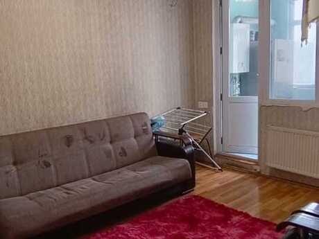 3 otaqlı köhnə tikili - 20 Yanvar m. - 61 m²