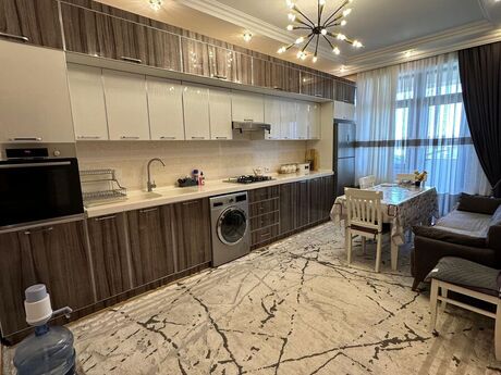 2-комн. новостройка - м. Нариман Нариманов - 95 м²