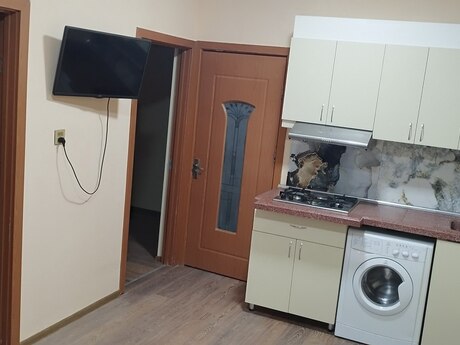 3 otaqlı həyət evi/bağ evi - Binəqədi r. - 50 m²
