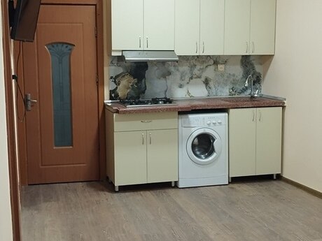 3 otaqlı həyət evi/bağ evi - Binəqədi r. - 50 m²