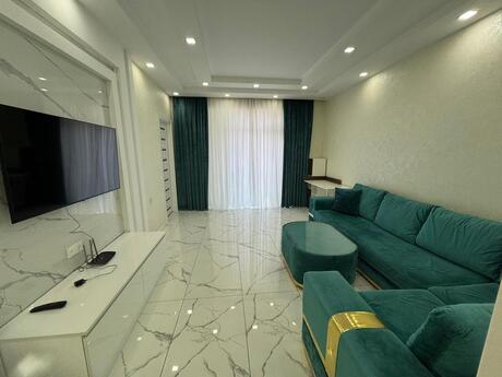 3 otaqlı yeni tikili - 8 Noyabr m. - 110 m²