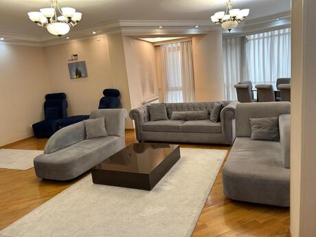 4 otaqlı yeni tikili - 28 May m. - 200 m²