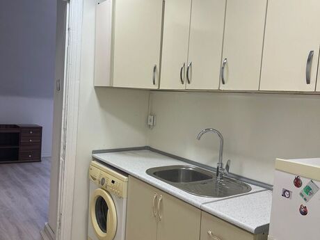 2 otaqlı köhnə tikili - 28 May m. - 60 m²