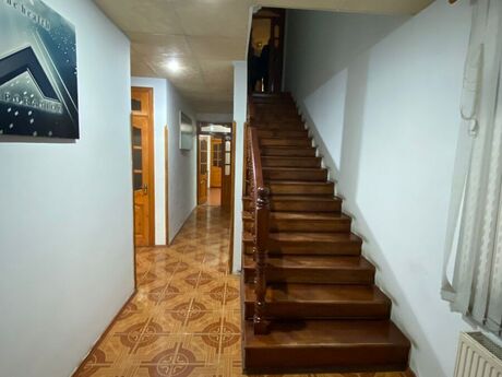 6 otaqlı həyət evi/bağ evi - Nərimanov r. - 340 m²
