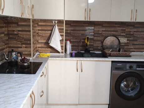 4 otaqlı yeni tikili - Şah İsmayıl Xətai m. - 230 m²