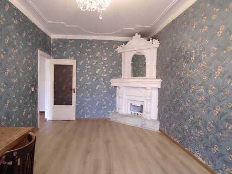 3 otaqlı köhnə tikili - Köhnə Günəşli q. - 85 m²