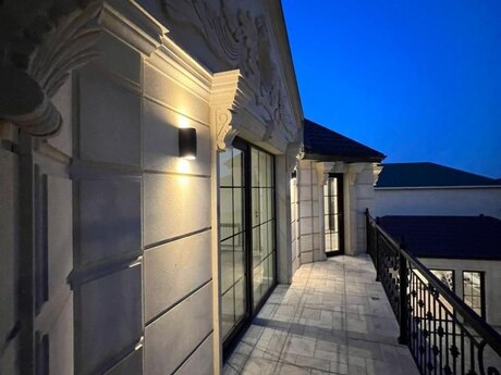 8 otaqlı həyət evi/bağ evi - Şüvəlan q. - 350 m²