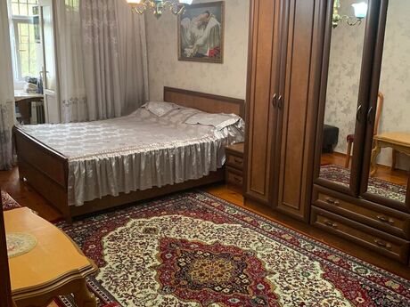 4 otaqlı köhnə tikili - Neftçilər m. - 86 m²