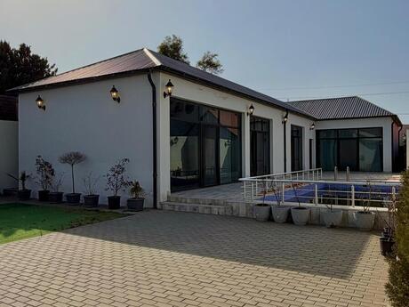4 otaqlı həyət evi/bağ evi - Şüvəlan q. - 160 m²