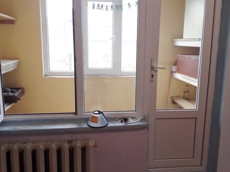1 otaqlı köhnə tikili - Köhnə Günəşli q. - 40 m²