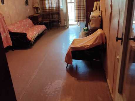 1 otaqlı köhnə tikili - 7-ci mikrorayon q. - 35.2 m²