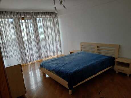 3 otaqlı köhnə tikili - 28 May m. - 100 m²