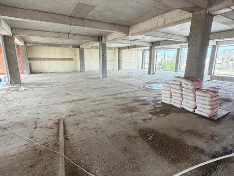 1 otaqlı yeni tikili - Binəqədi r. - 800 m²