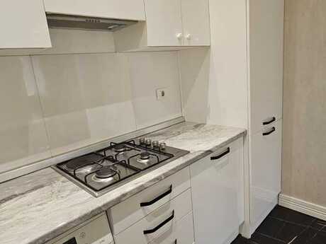 3 otaqlı yeni tikili - Bakıxanov q. - 80 m²