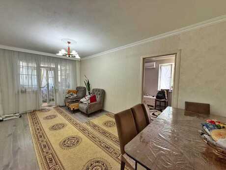 3 otaqlı köhnə tikili - Xalqlar Dostluğu m. - 55 m²