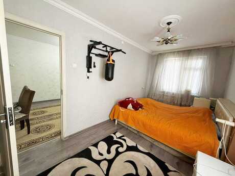 3 otaqlı köhnə tikili - Xalqlar Dostluğu m. - 55 m²