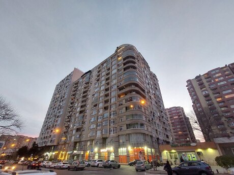 3 otaqlı yeni tikili - Şah İsmayıl Xətai m. - 95 m²