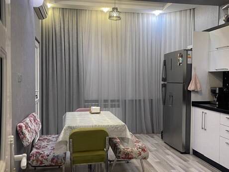 3 otaqlı yeni tikili - Memar Əcəmi m. - 120 m²